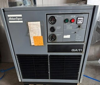 2x Luchtcompressor Atlas Copco, GA 11, grijs, bouwjaar 1990